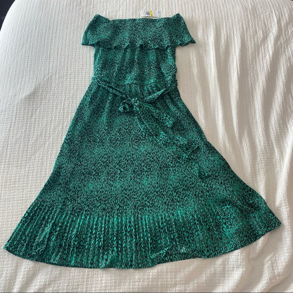 NEW Michael Kors Green Dress Medium - Picture 4 of 10